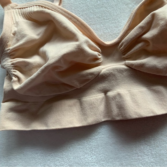 Skims Sculpting Bralette - Picture 4 of 8